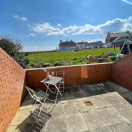 Cliff Haven, Sea View Holiday Home. Cullercoats Extérieur photo