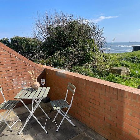 Cliff Haven, Sea View Holiday Home. Cullercoats Extérieur photo