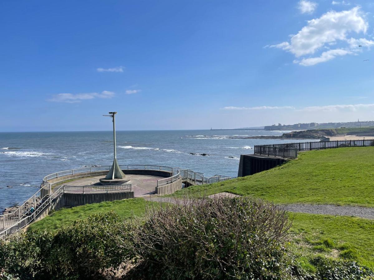 Cliff Haven, Sea View Holiday Home. Cullercoats Extérieur photo